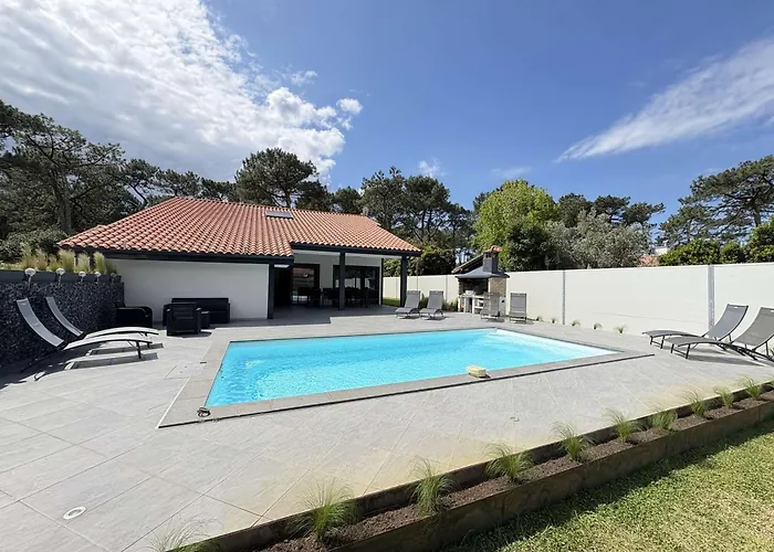 D'exception Avec Piscine Chauffée Proche Océan à - Fr-1-831-8